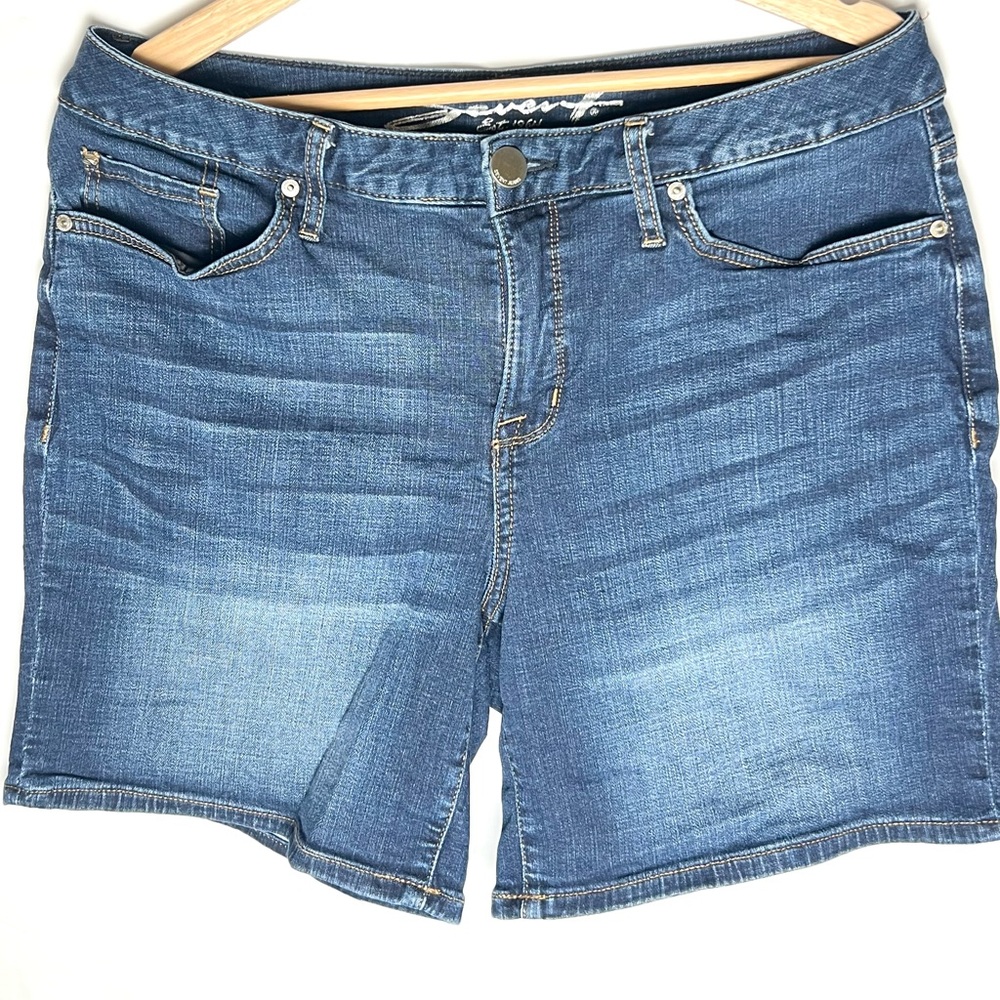 Seven7 Women's Weekend Jean Shorts, 12